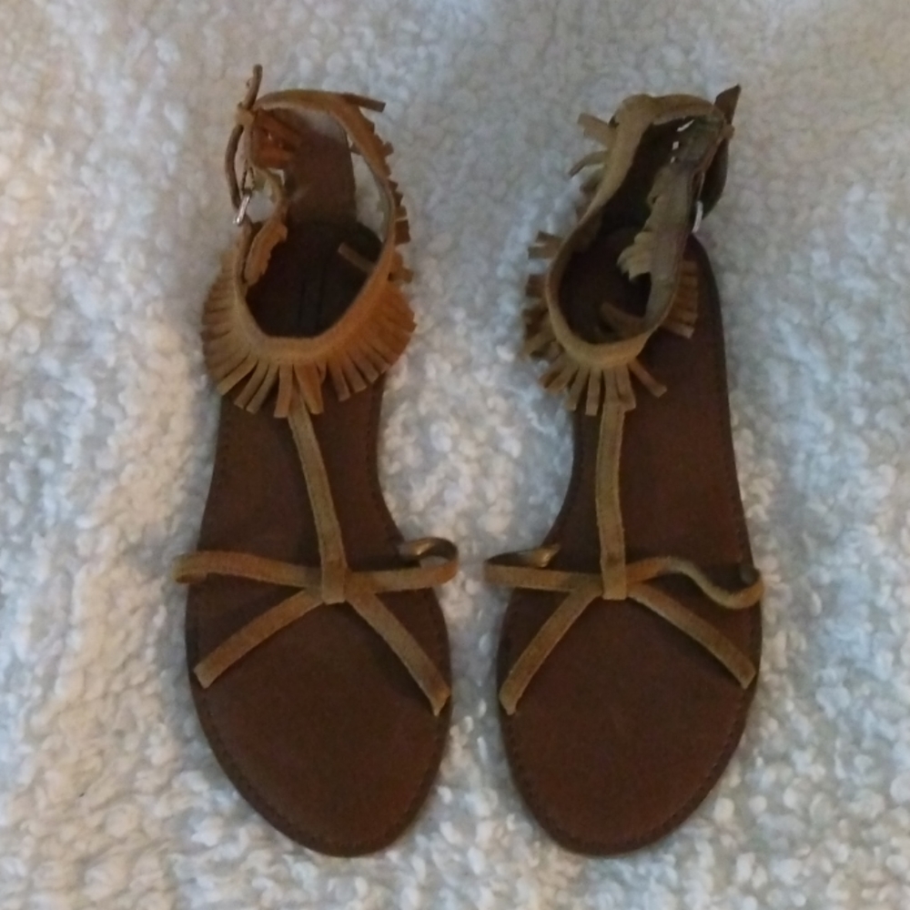 🪻 3 for $20🪻 AE sandals